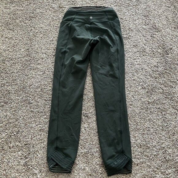 Lululemon Find Focus 7/8 Tight 25" Deep Ivy Green Size 4 PLEASE READ - Picture 9 of 10